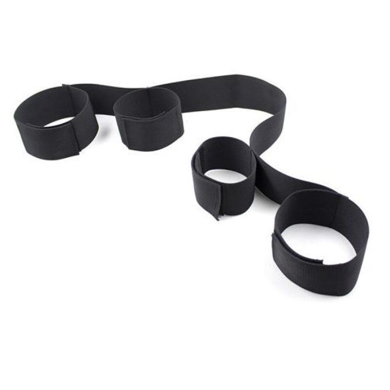 Csukló-boka kötöző szalaggal.