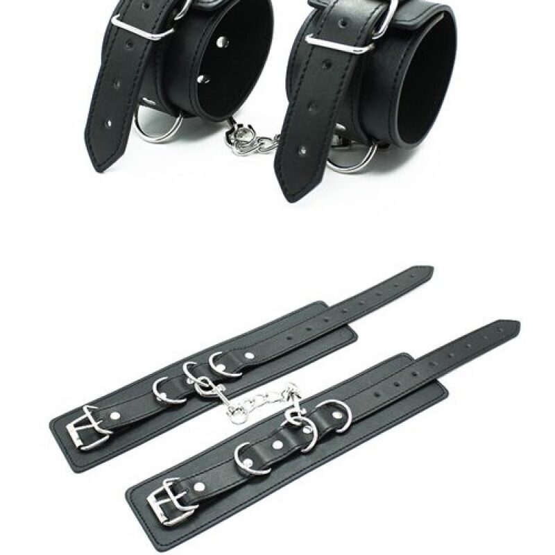 Fekete műbőr bilincs.