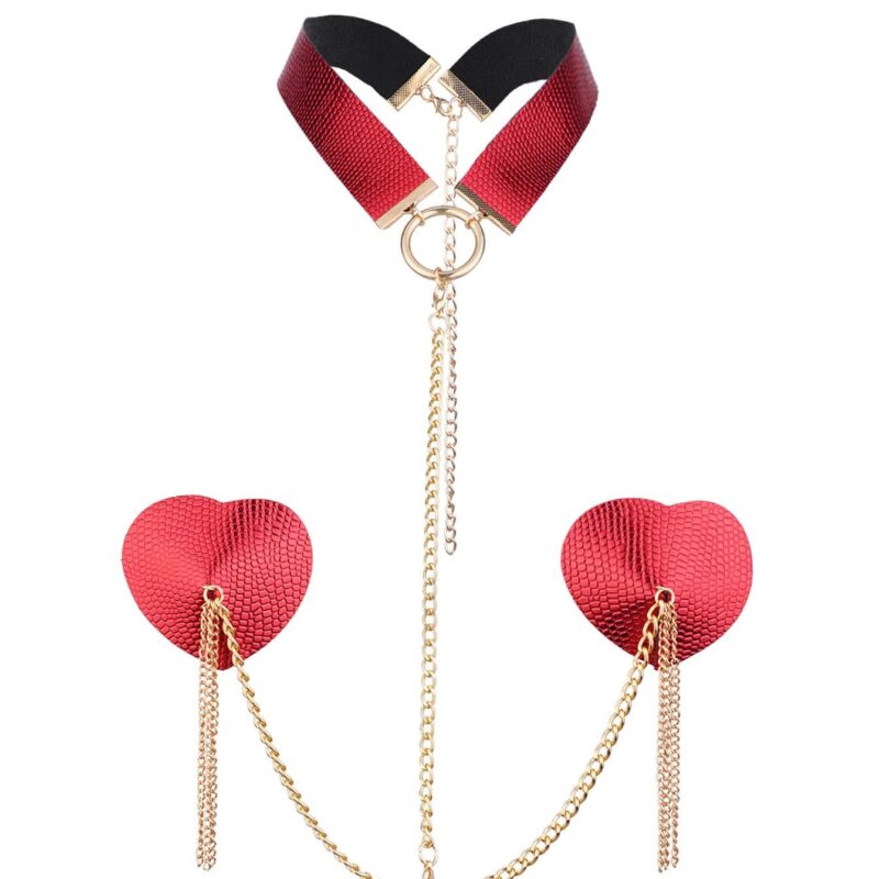 Női testlánc nyakpánttal és szív alakú mellbimbótakaróval.