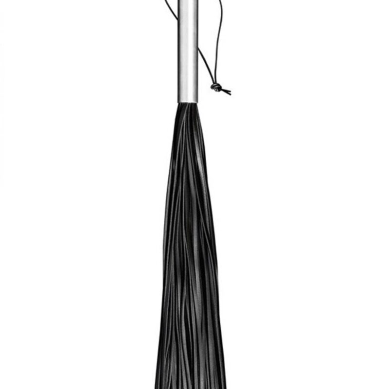 Fémnyelű 36szálas bőrkorbács.