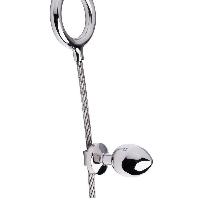 Péniszgyűrű anal pluggal.