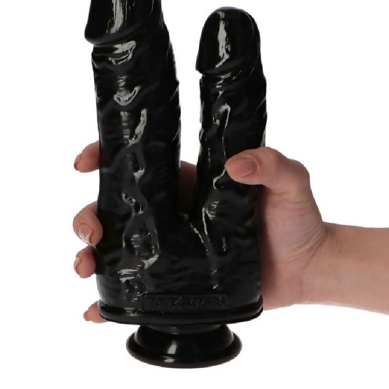 Kétágú fekete dong.