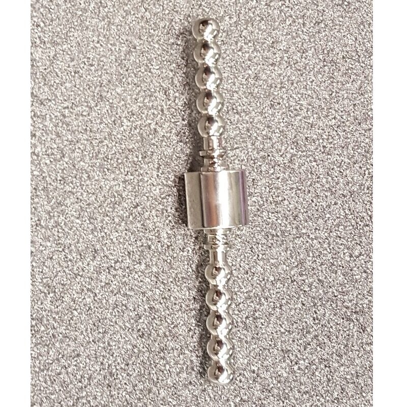 Kétágú acél katéter.