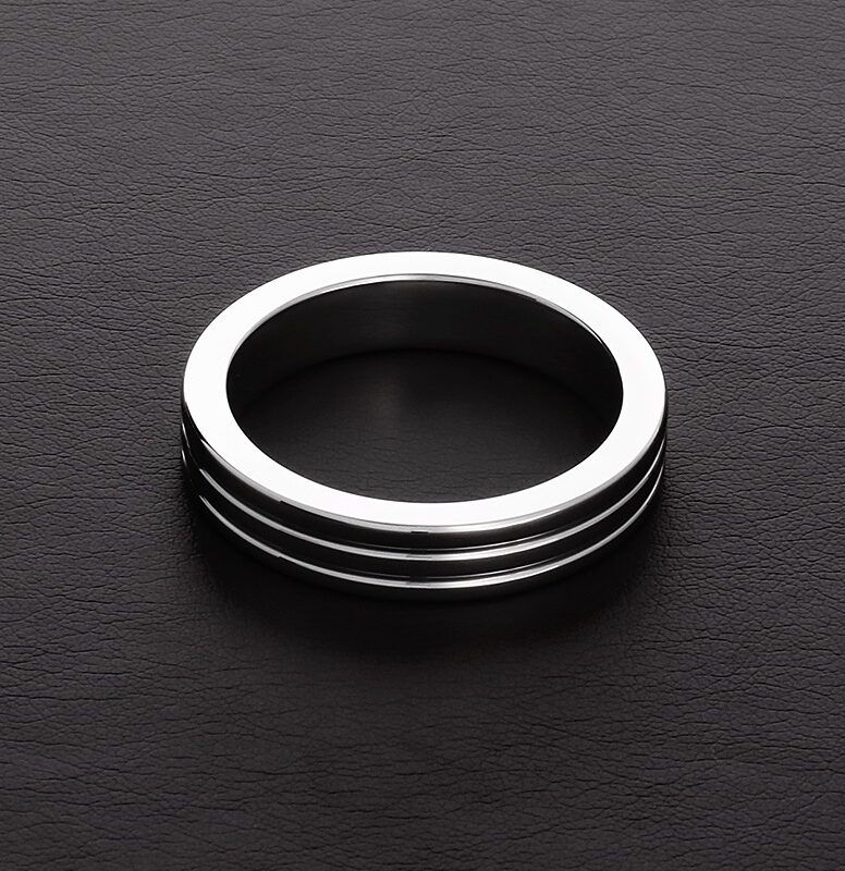 Bordás fém péniszgyűrű,orvosi fémből. Belső átmérő:45mm