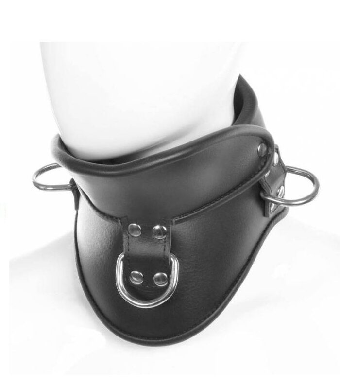 Bőr nyakörv széles gallérral.