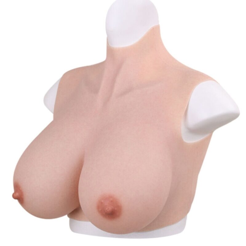 Realisztikus felvehető mell,magas nyakú ,G méret